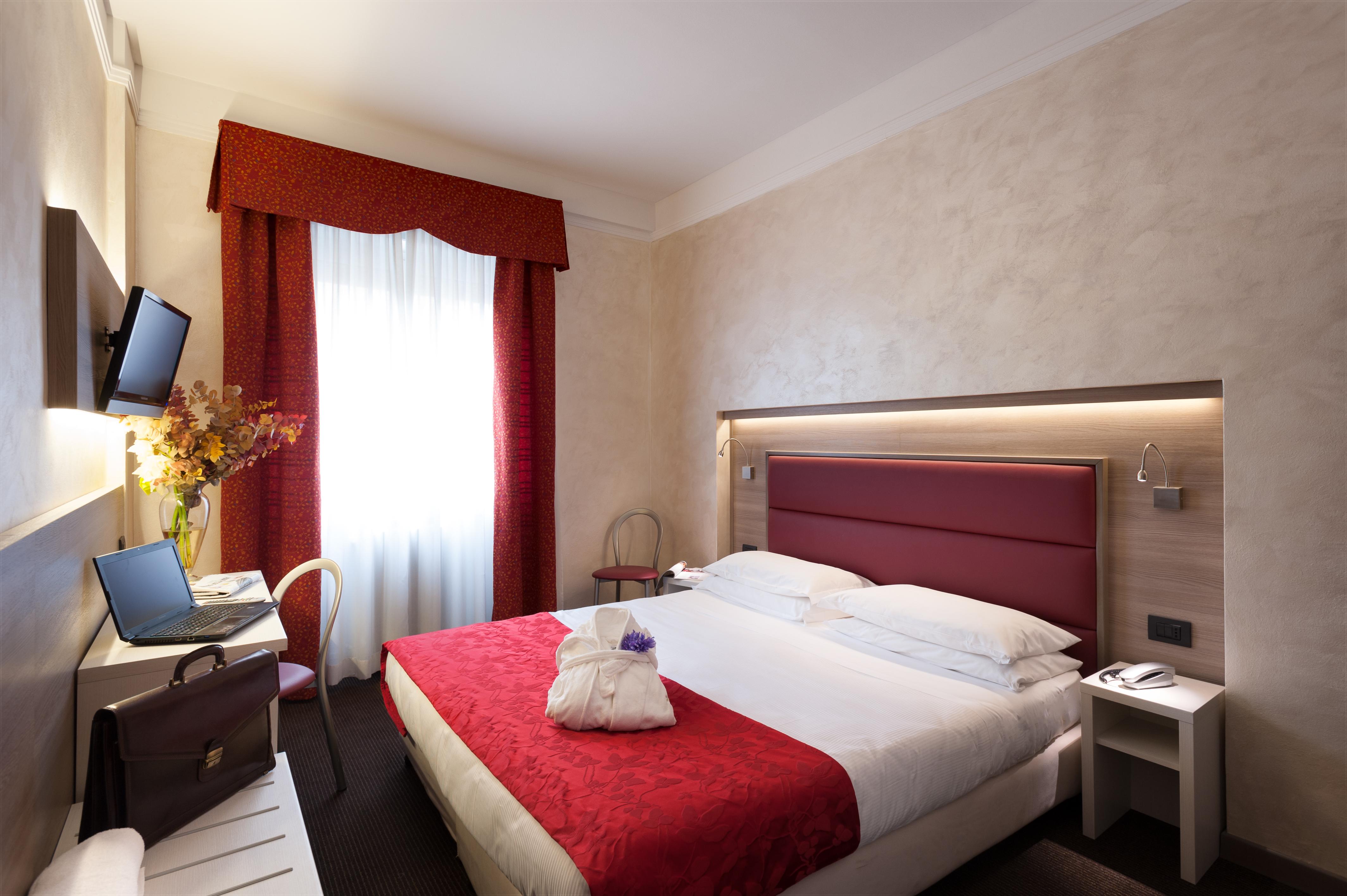 Hotel Gamma Milano Esterno foto