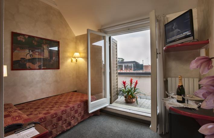 Hotel Gamma Milano Camera foto