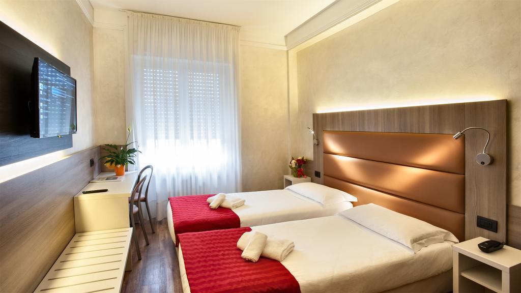 Hotel Gamma Milano Esterno foto