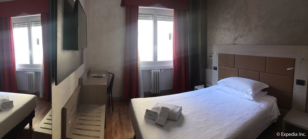 Hotel Gamma Milano Esterno foto