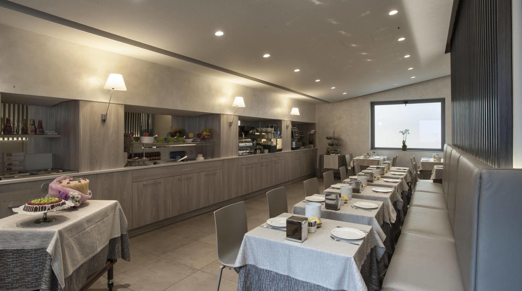 Hotel Gamma Milano Ristorante foto